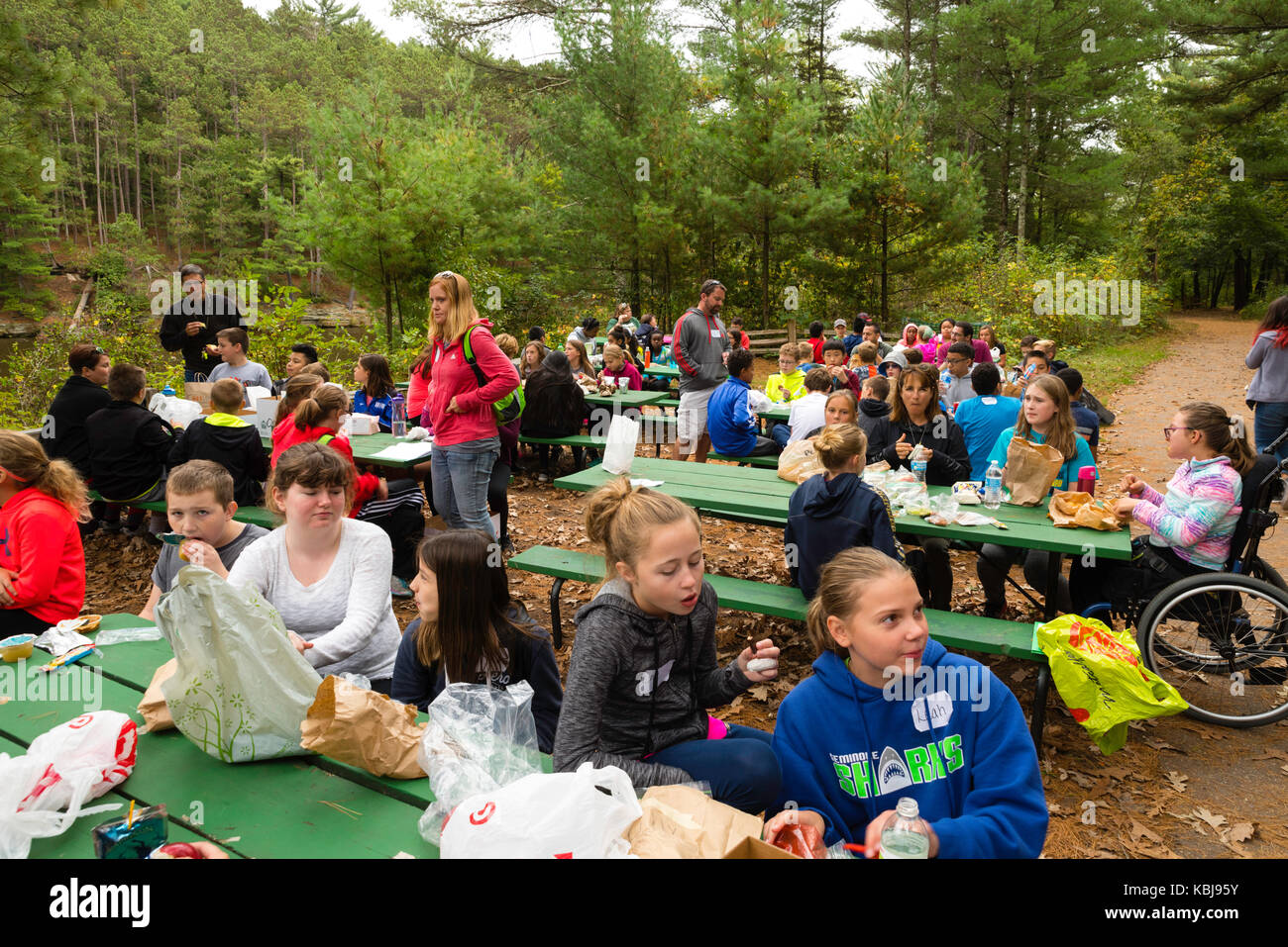School lunch picnic table High Resolution Stock Photography and Images