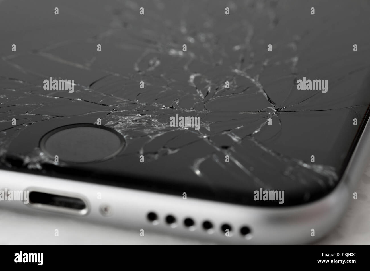 Apple iPhone 6s with broken screen Stock Photo - Alamy