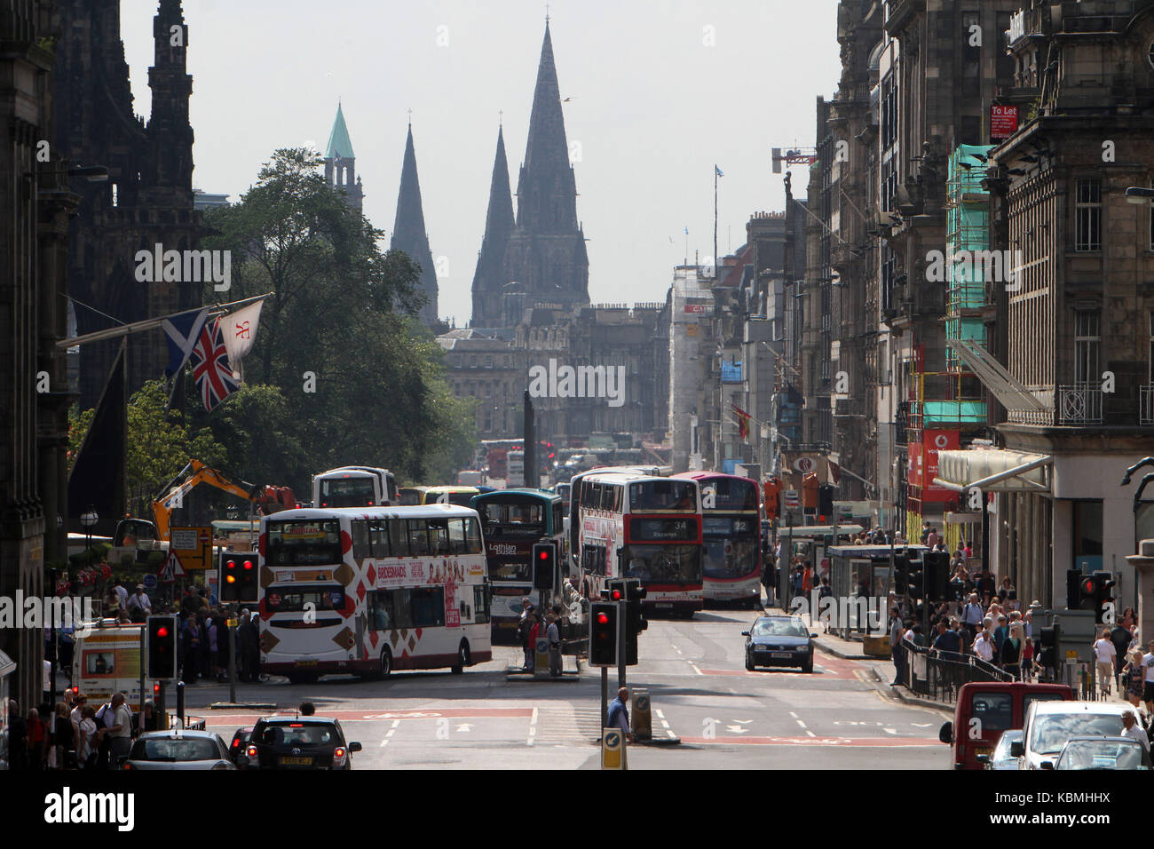 Edinburgh streets cars hires stock photography and images Alamy