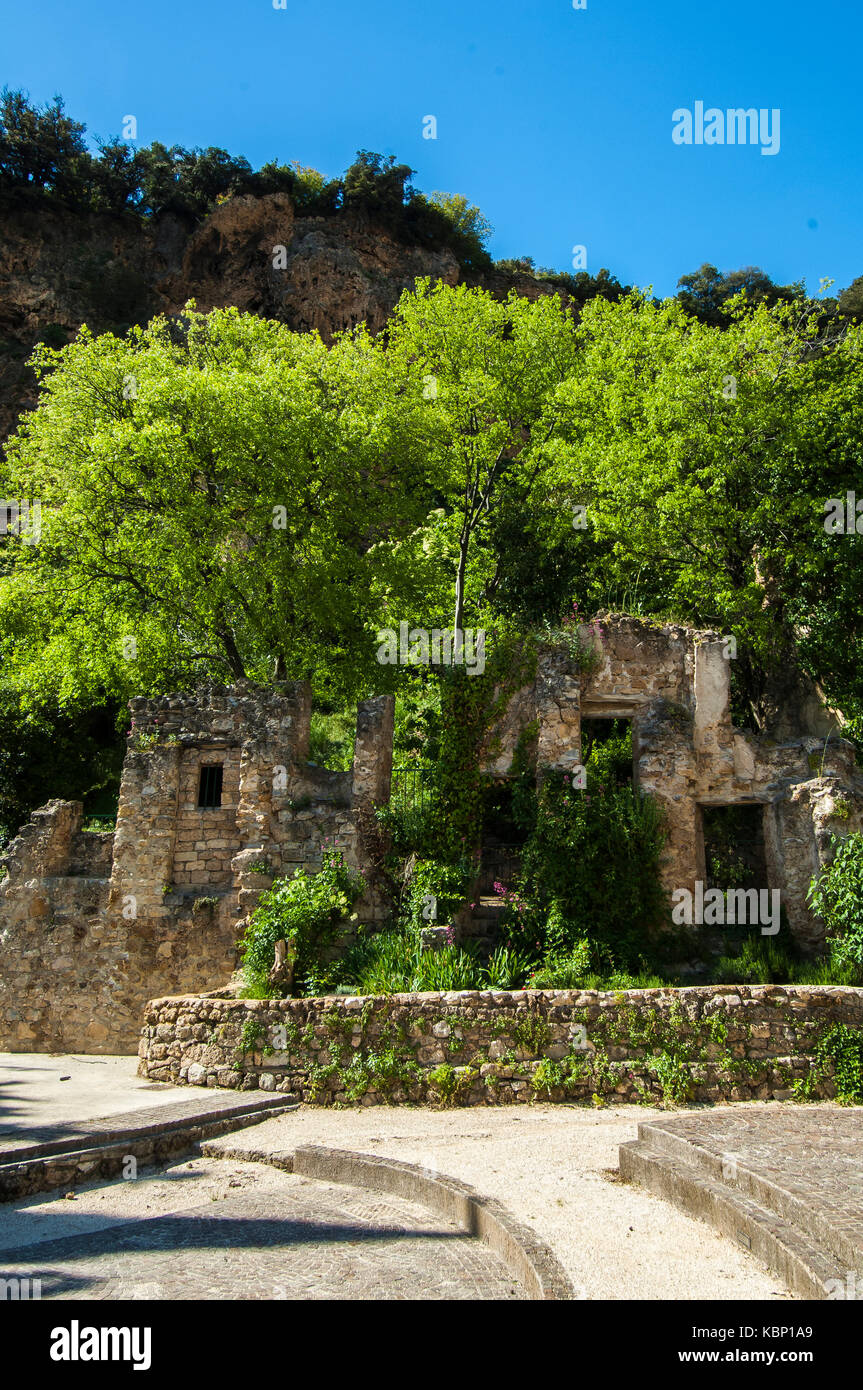 Théâtre de verdure Village Cotignac Provence Verte Provence /Alpes Cote D'Azur, Var France (83), Stock Photo