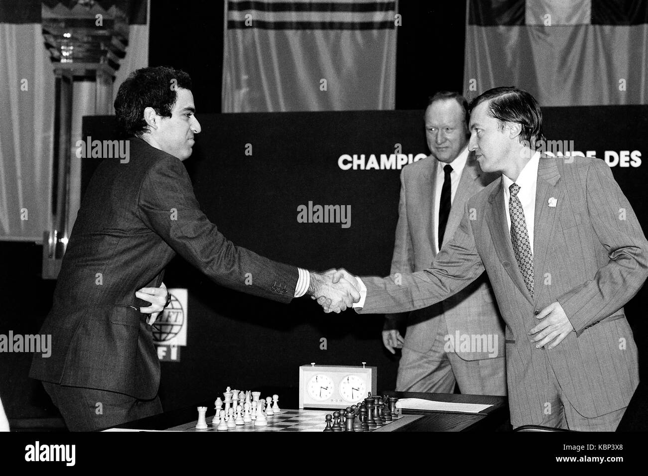 Chests World Championship 1990: Karpov vs Kasparov, Lyon (France Stock  Photo - Alamy