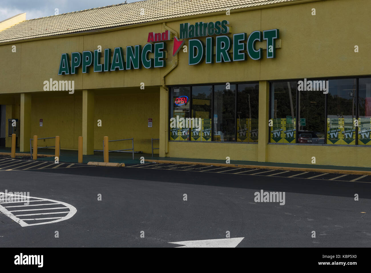 Appliance Direct located in Fruitland Park, Florida USA Stock Photo Alamy