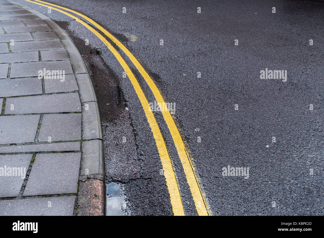 Yellow Lines on the road Stock Photo Alamy