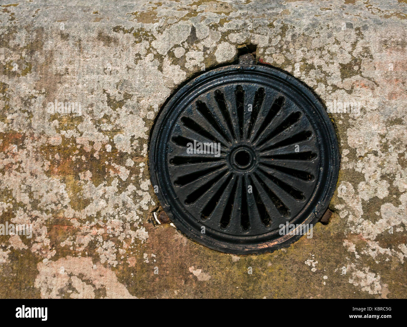 Cast iron vent hires stock photography and images Alamy