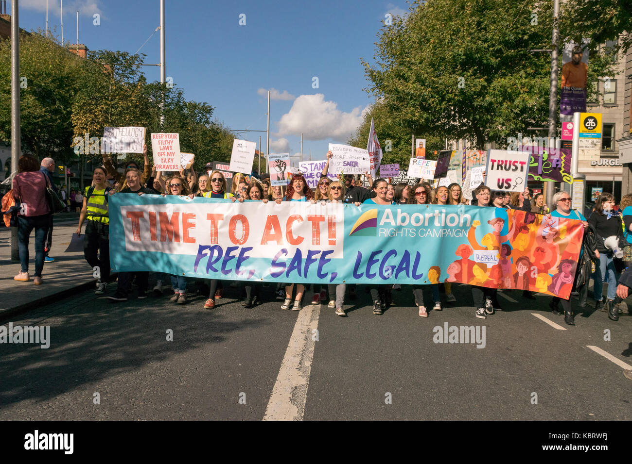 Dublin, Ireland. 30th September, 2017. The 6th Annual March for Choice to repeal the 8th Amendment from the Irish constitution Credit: Fabrice Jolivet/Alamy Live News Stock Photo