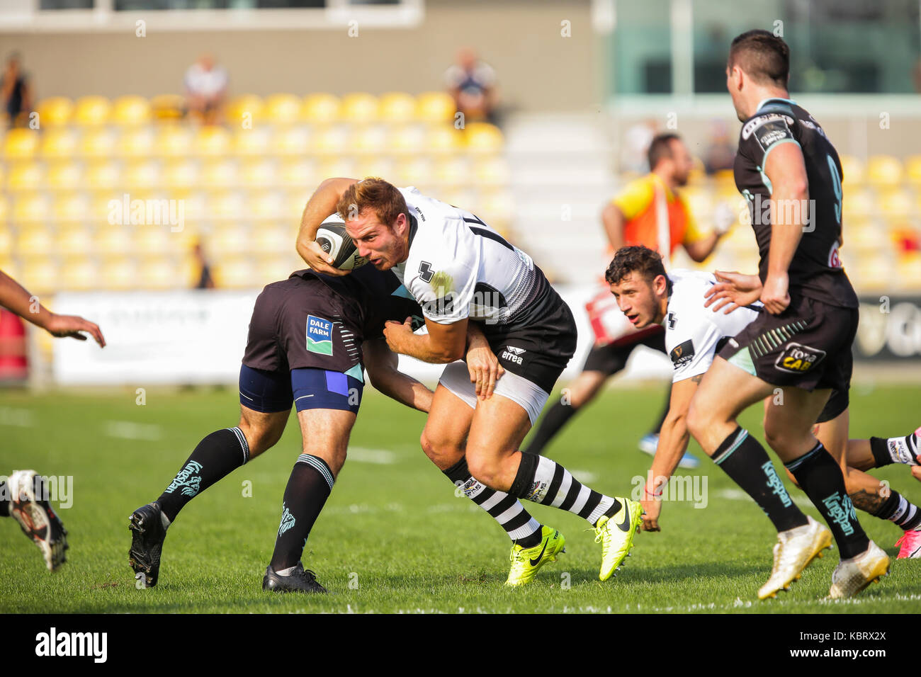 Parma, Italy. 30th September 2017. Zebre's wing Giulio Bisegni avoids a tackle with a side step in the match against Ulster in Guinness PRO14 rugby championship. Massimiliano Carnabuci/Alamy Live News Stock Photo