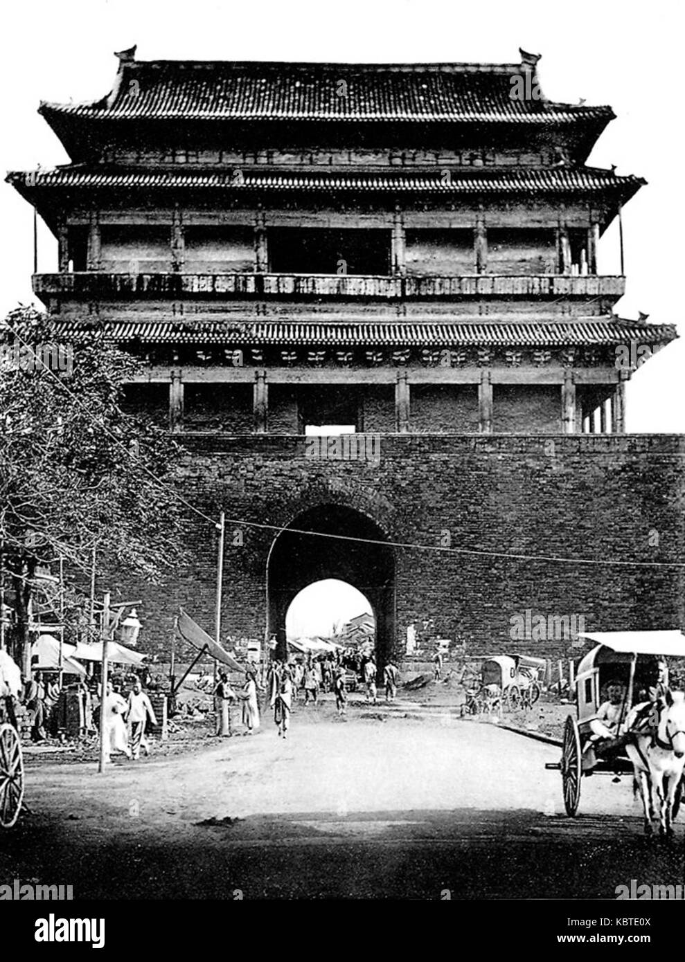 Old gate painting Black and White Stock Photos & Images - Alamy