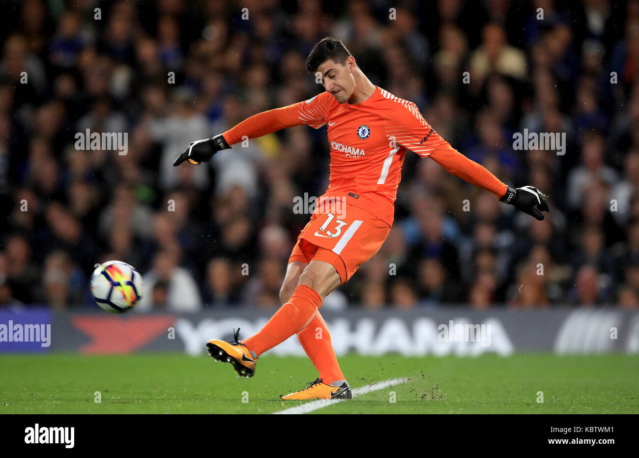 Chelsea goalkeeper Thibaut Courtois Stock Photo - Alamy