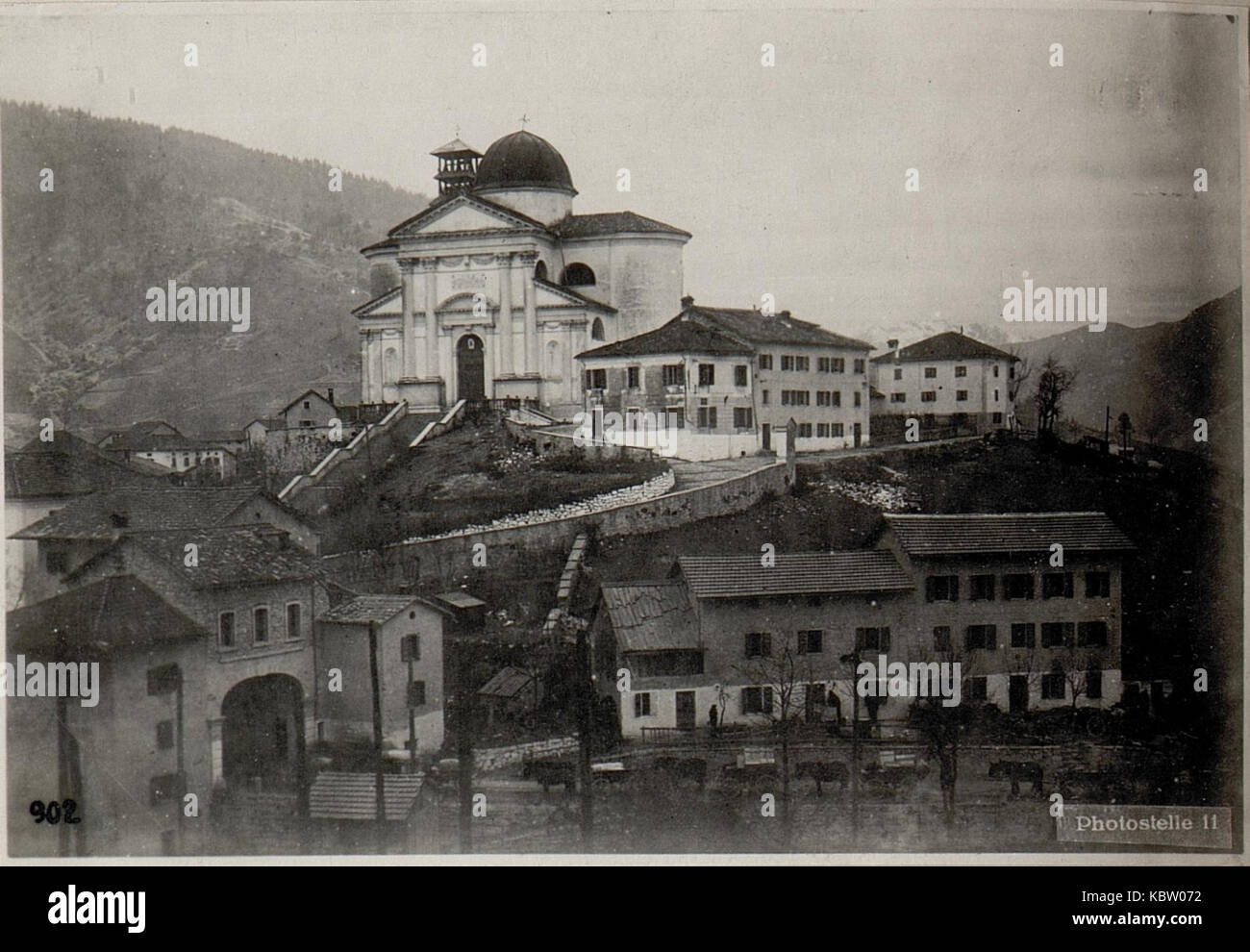 Enego. Kirchenplatz. (BildID 15636648) Stock Photo