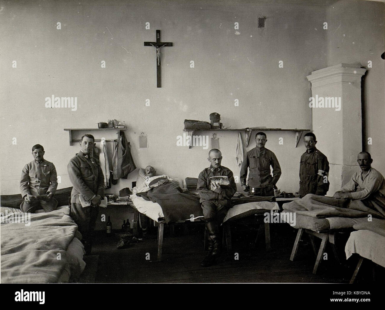 Feldspital 3 13, Krankenzimmer. Aufgenommen am 6.V.1916. TLUMACZ Stock  Photo - Alamy