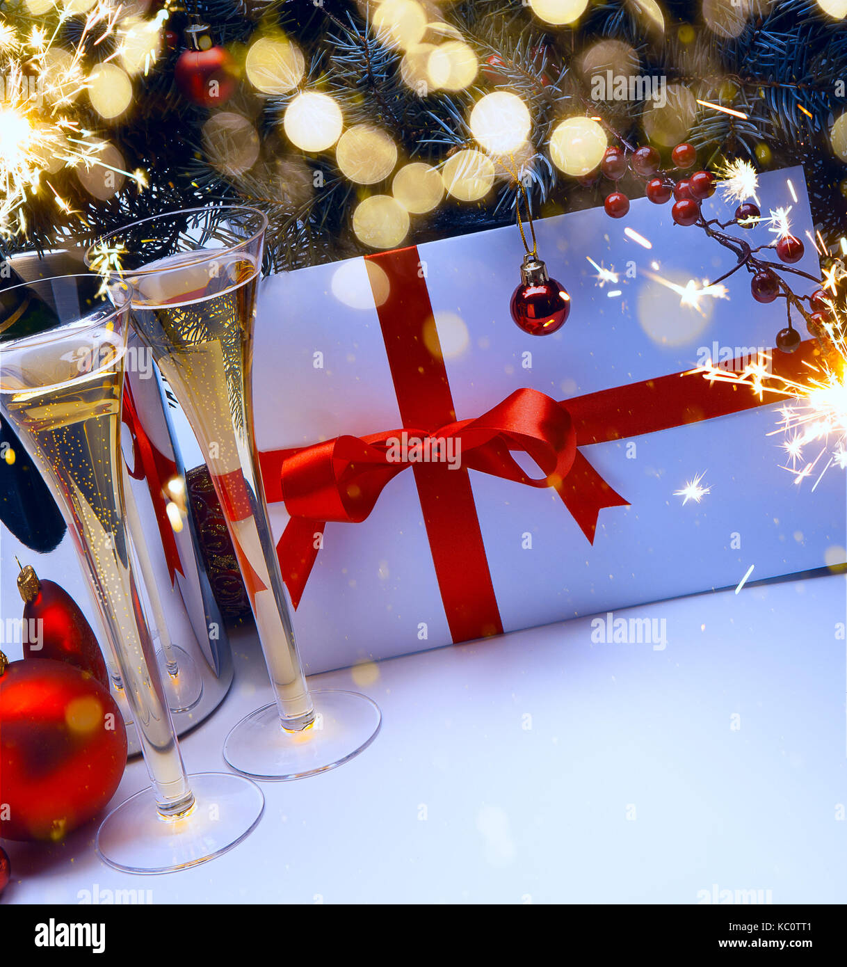 art Glasses of champagne at New Year's Eve Stock Photo - Alamy