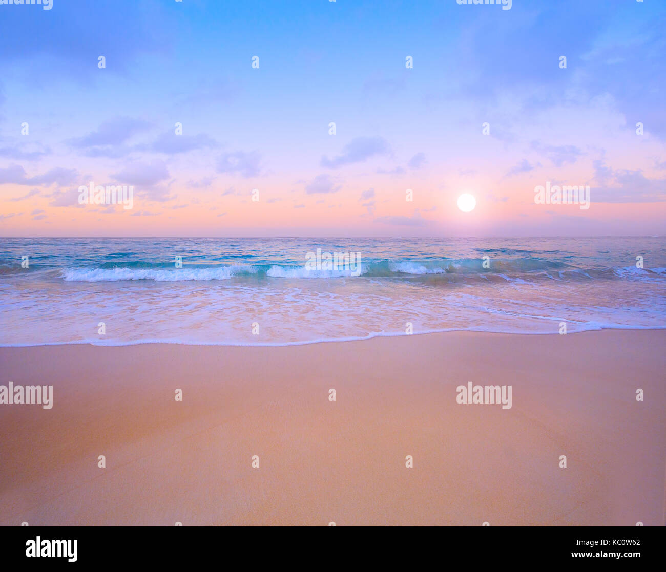 Beautiful tropical sea hi-res stock photography and images - Alamy