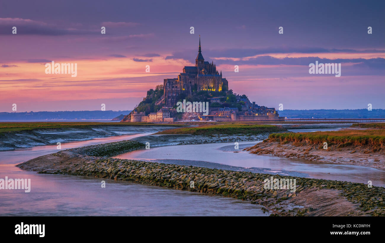 Beautiful Mont Saint Michel cathedral on the island, Normandy, Northern France, Europe Stock Photo