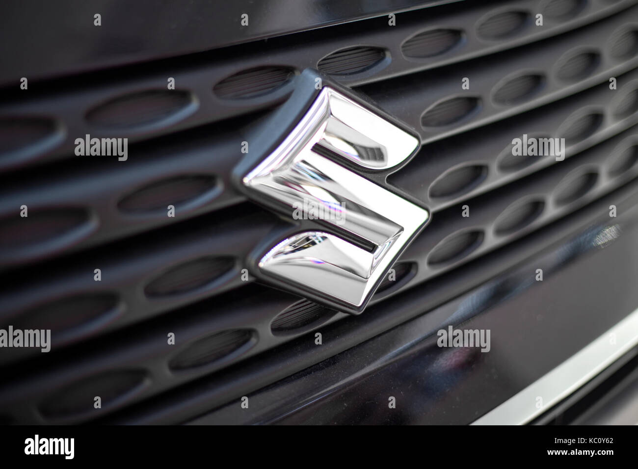 Suzuki car logo hi-res stock photography and images - Alamy