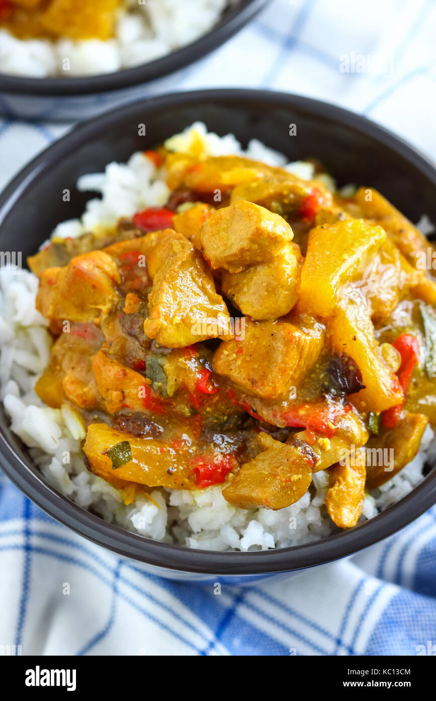 Pressure Cooker Chicken Curry Stock Photo Alamy
