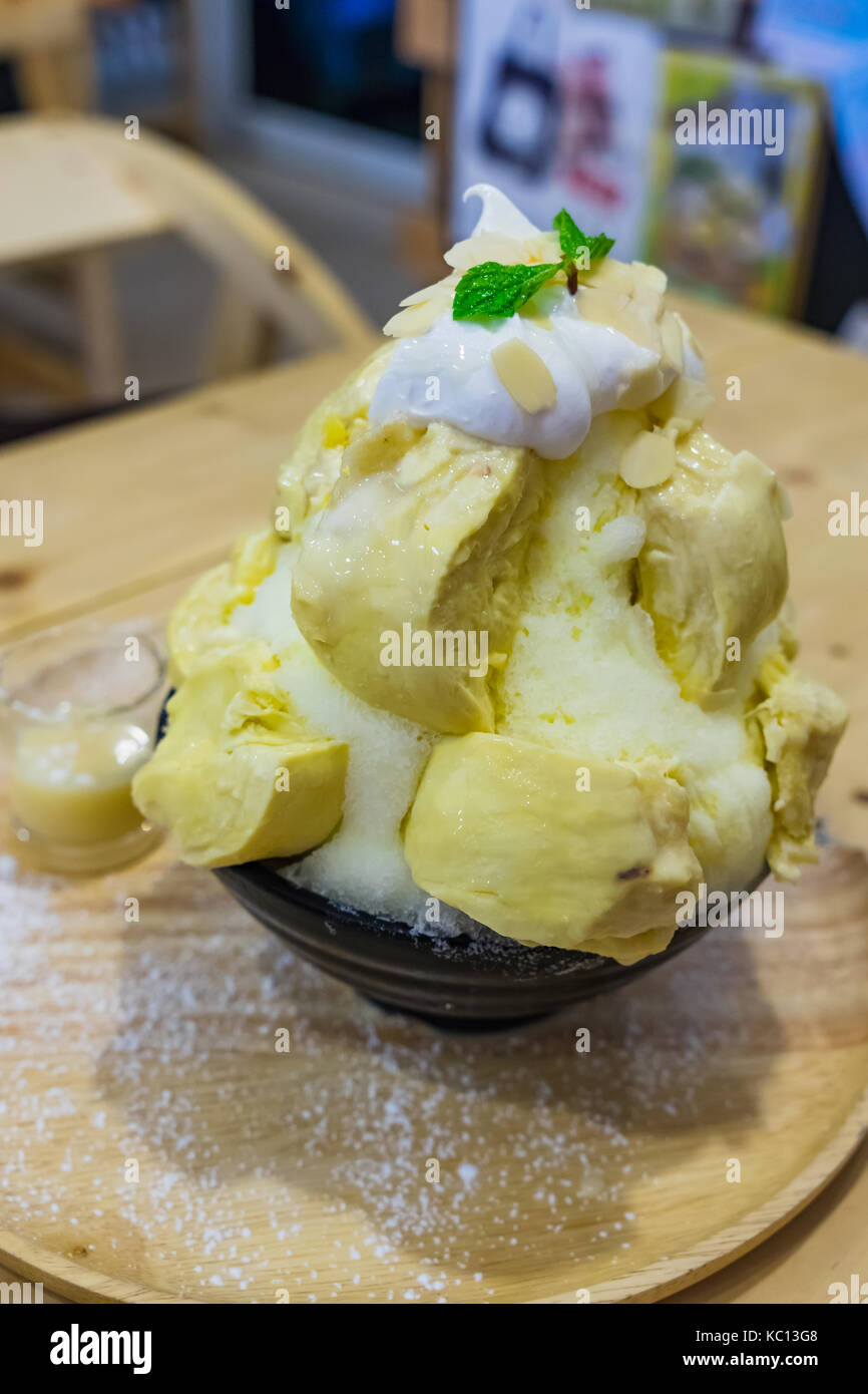 Bingsu Durian with Durian ice cream and Whipped cream served with