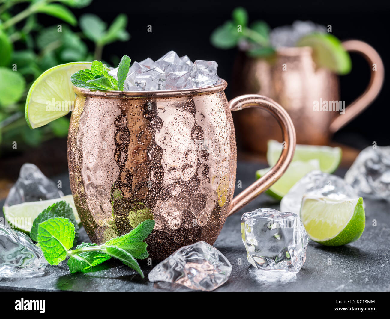 De Kulture Handcrafted Pure Copper Mug Moscow Mule Large Pitcher
