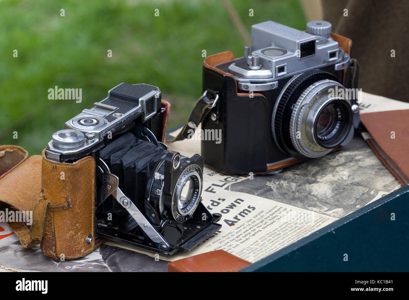 Kodak instamatic and a Zeiss ikon folding camera Stock Photo Alamy