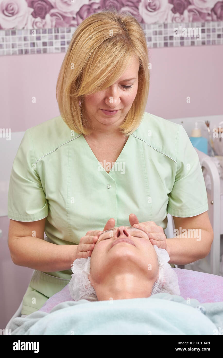 Beautician technique hi-res stock photography and images - Alamy