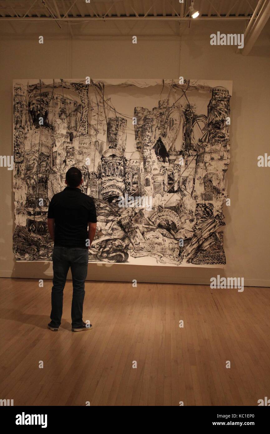 Black man art gallery hi-res stock photography and images - Alamy