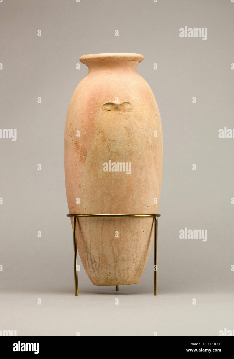 Large wavy-handled jar, Predynastic Period, ca. 3850–2960 B.C., From Egypt, Pottery Stock Photo