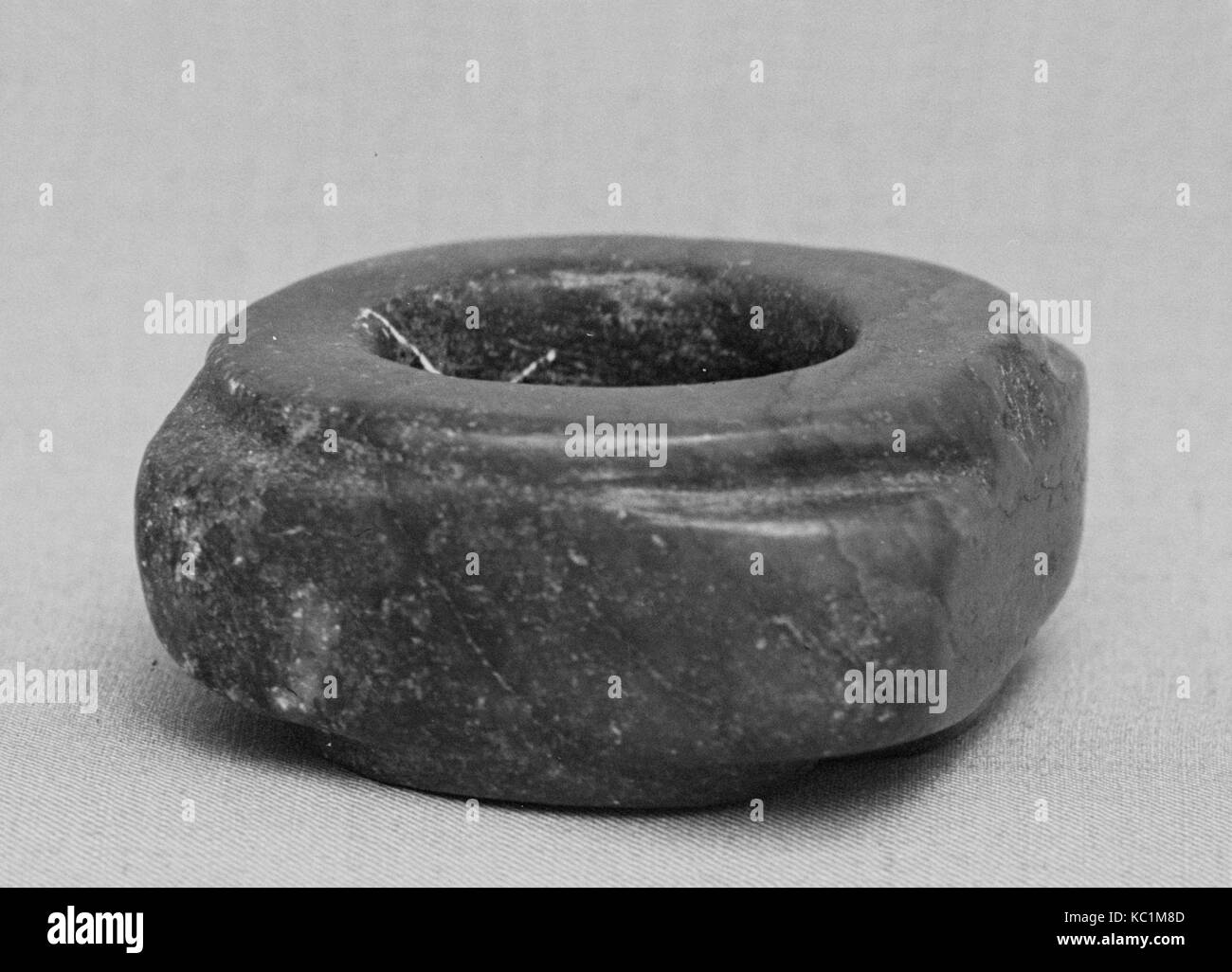 Tube: Emblem of Earth, Han dynasty (206 B.C.–A.D. 220), China, Jade, H ...