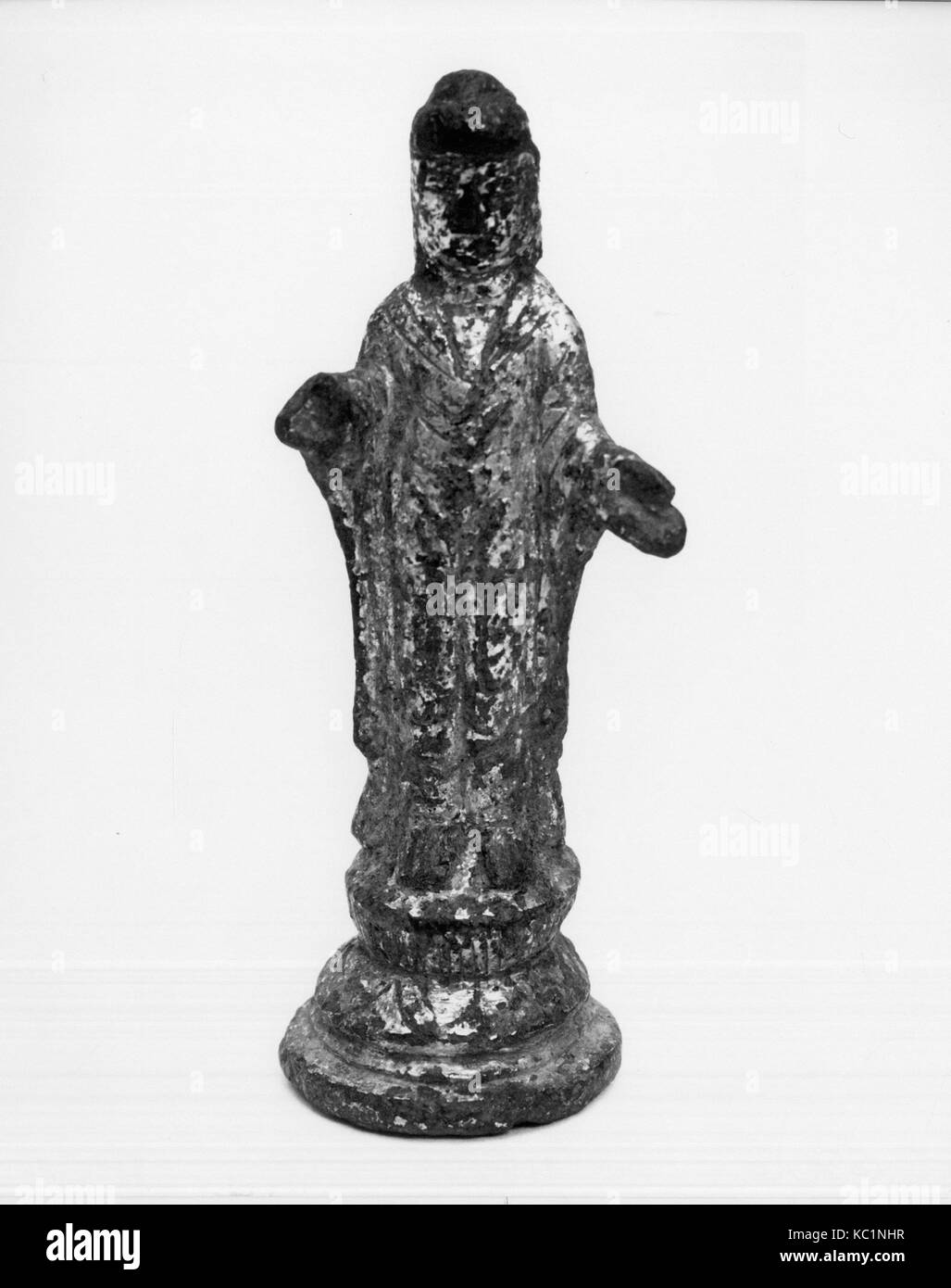 Buddha, Korea, Gilt bronze, H. 3 1/8 in. (7.9 cm), Sculpture Stock Photo