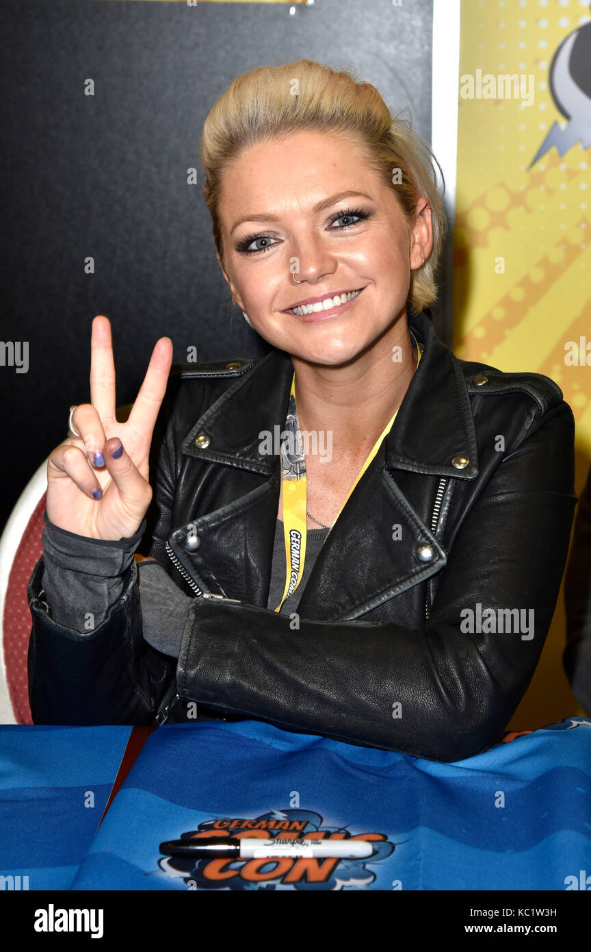Hannah spearritt 2017 hi-res stock photography and images - Alamy