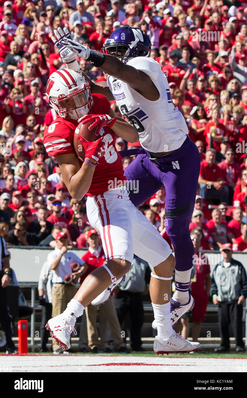 Madison, WI, USA. 30th Sep, 2017. Wisconsin Badgers wide receiver Danny Davis III #6 scores a touchdown during the NCAA Football game between the Northwestern Wildcats and the Wisconsin Badgers at Camp Randall Stadium in Madison, WI. Wisconsin defeated Northwestern 33-24. John Fisher/CSM/Alamy Live News Stock Photo