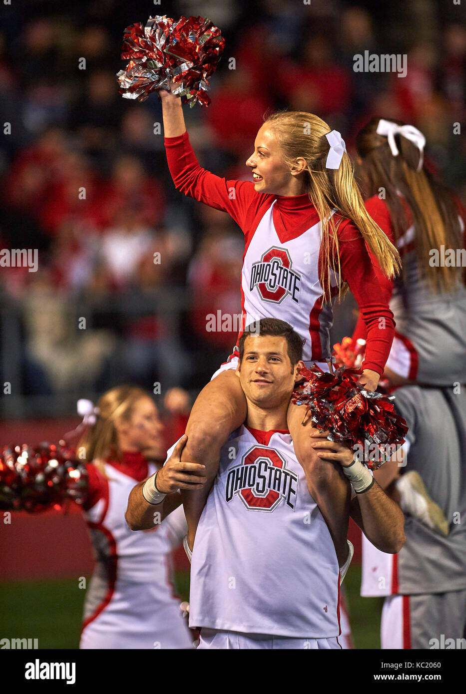 Piscataway, New Jersey, USA. 30th Sep, 2017. Ohio State's cheerleaders