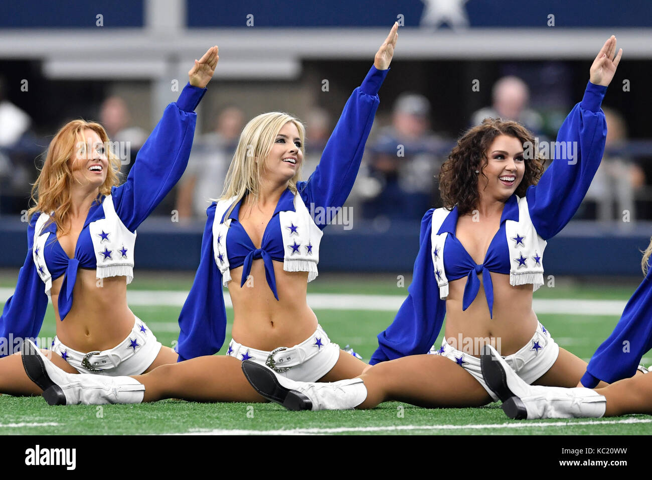 Arlington, Texas, USA. 1st Oct, 2017. The Dallas Cowboys cheerleaders perform prior to an NFL football game between the Los Angeles Rams and the Dallas Cowboys at AT&T Stadium in Arlington, Texas. Shane Roper/CSM/Alamy Live News Stock Photo
