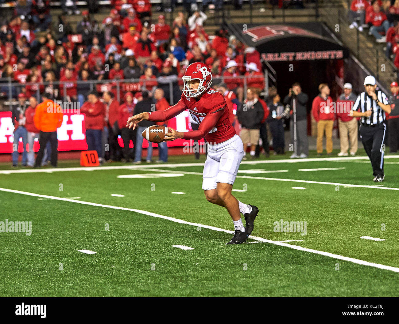Piscataway, New Jersey, USA. 1st Oct, 2017. Rutgers' punter Ryan