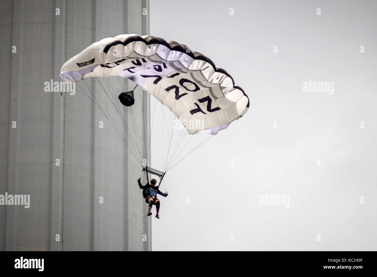 Kuala Lumpur Malaysia 1st Oct 2017 Kl Tower Host The Extreme Sport Base Jumping 2017 Event Which Attracts A International Group Of Jumpers To Kuala Lumpur Malaysia Kl Tower Jump Are At