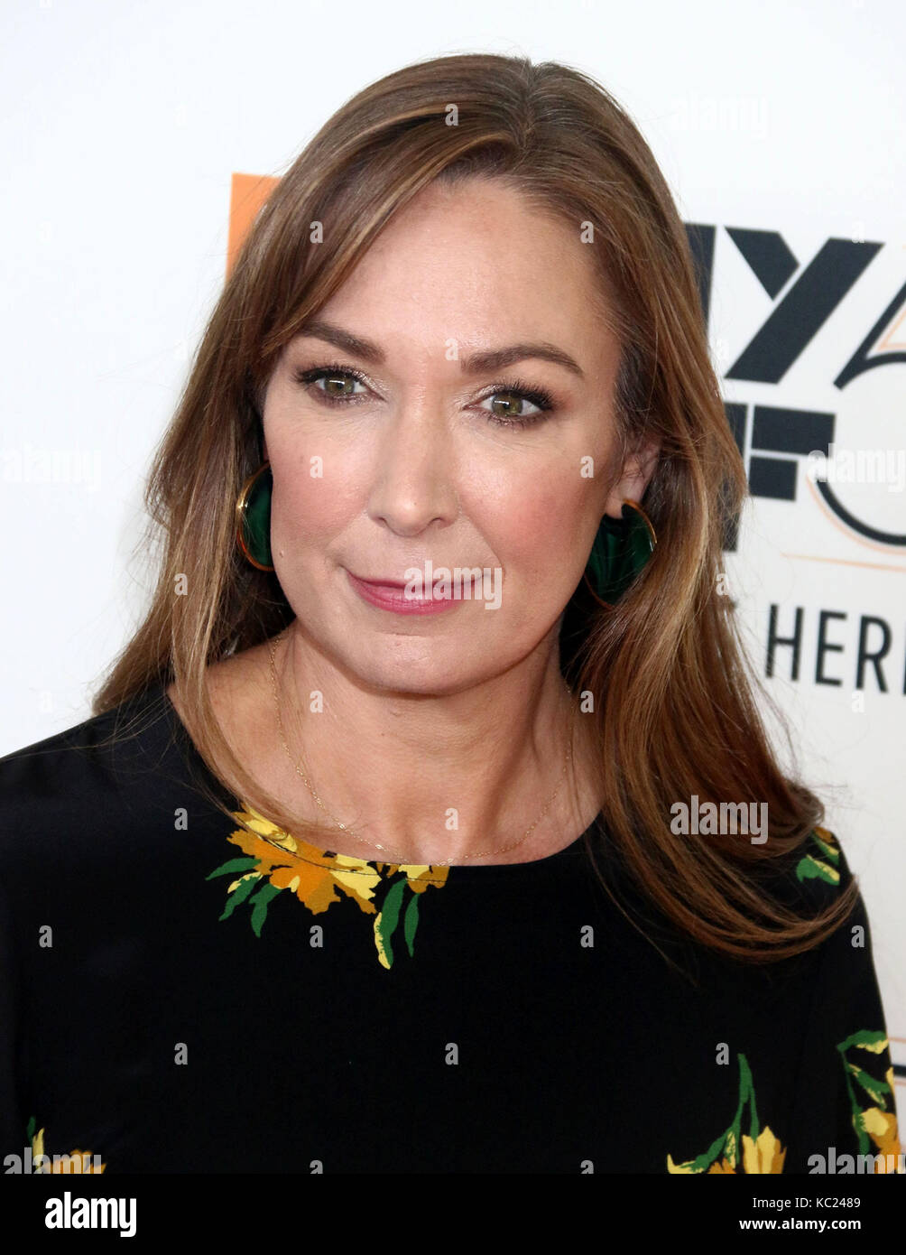 New York, New York, USA. 1st Oct, 2017. Actor ELIZABETH MARVEL attends