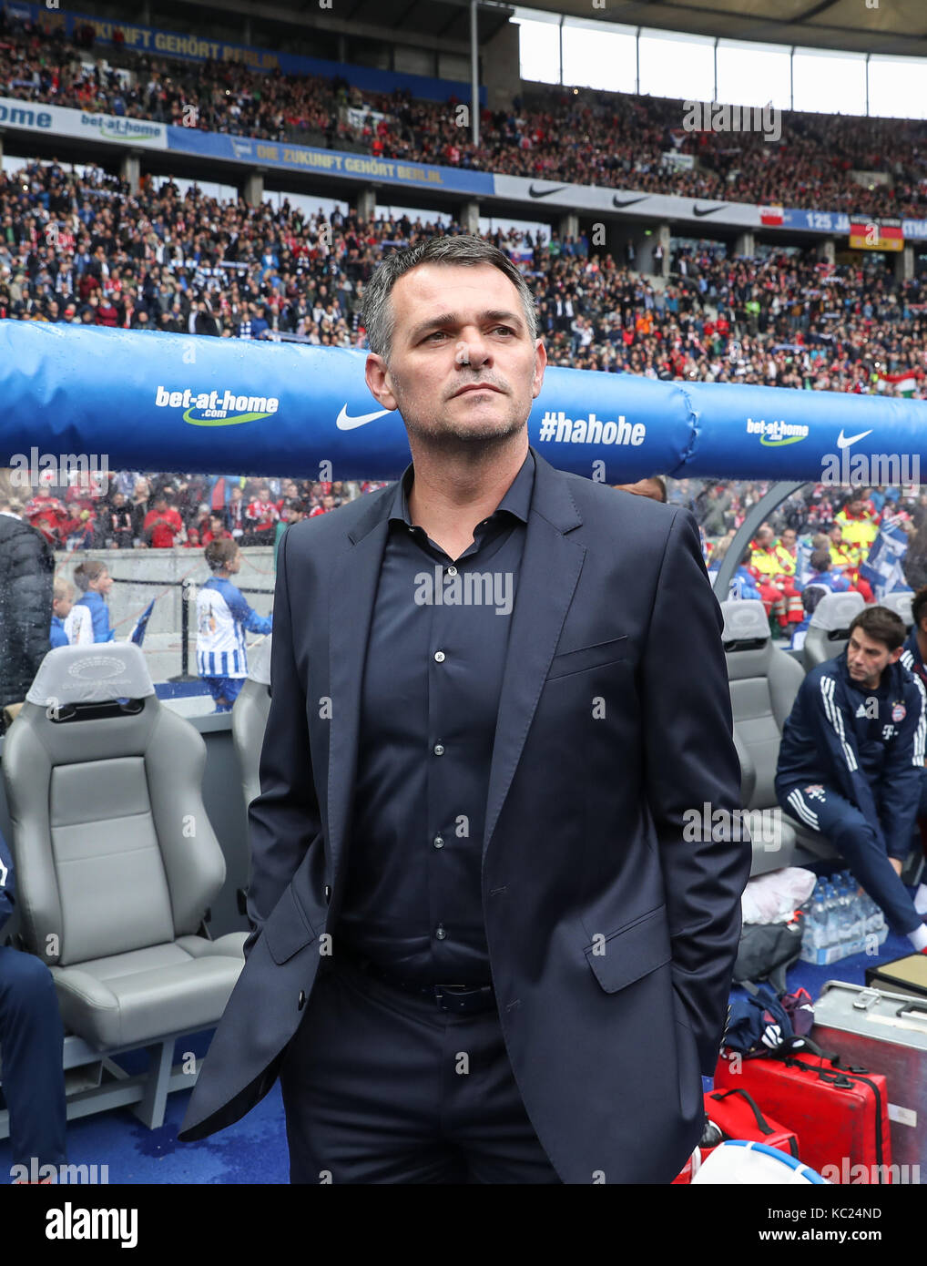 Bayern Munich's Willy Sagnol (R) and 1860 Munich's Lars Bender (L) shown in  action during the soccer friendly FC Bayern Munich vs TSV 1860 Munich at  Allianz-Arena in Munich, Germany, 26 January