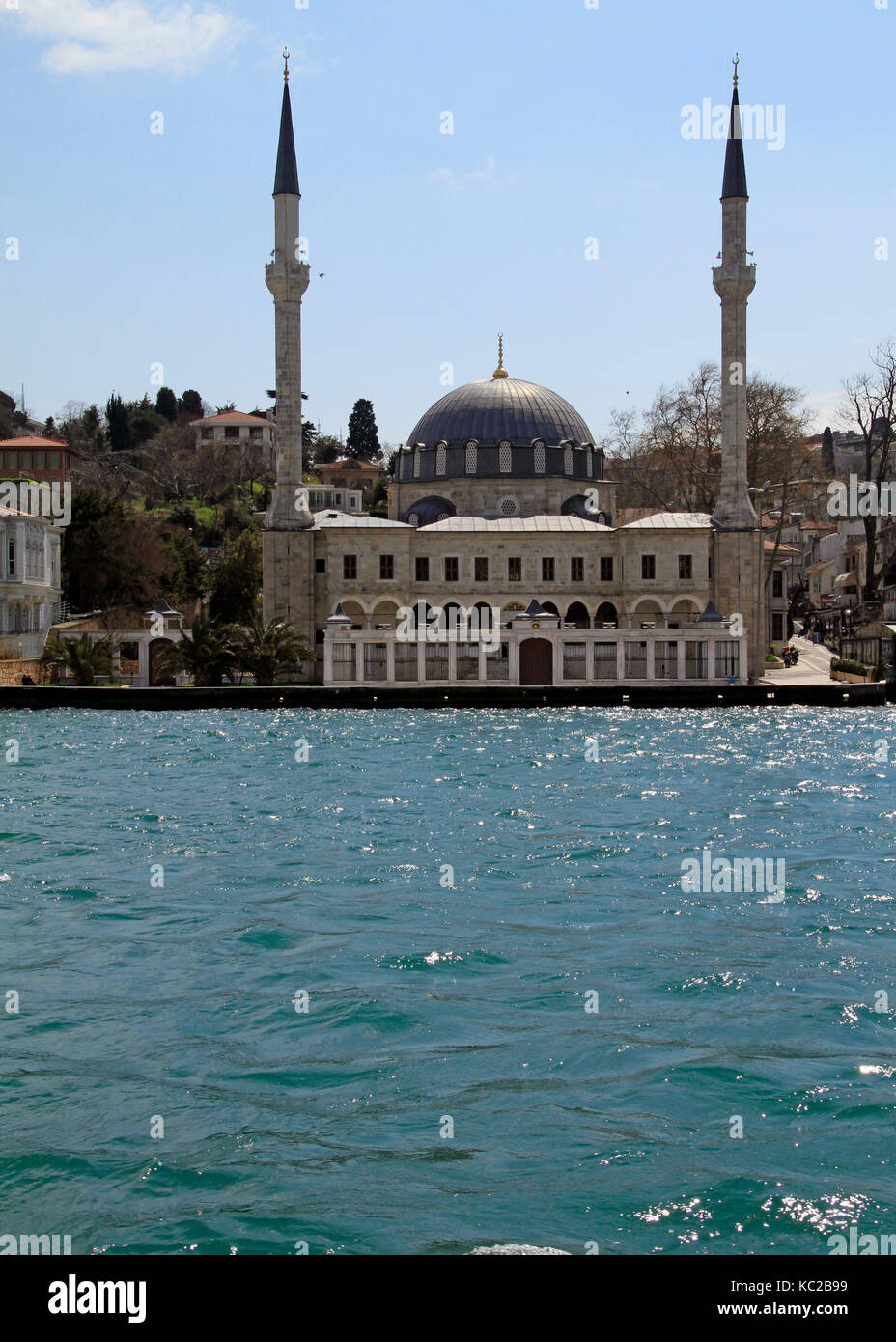 Istanbul as seen from a ferry boat on the Bosphorus Stock Photo - Alamy