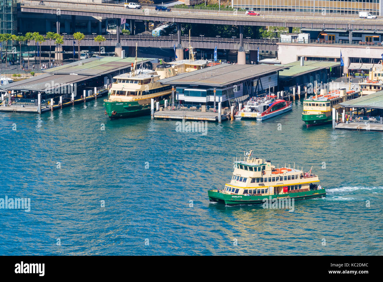 Ferry departing from the Circular Quay in Sydney Stock Photo