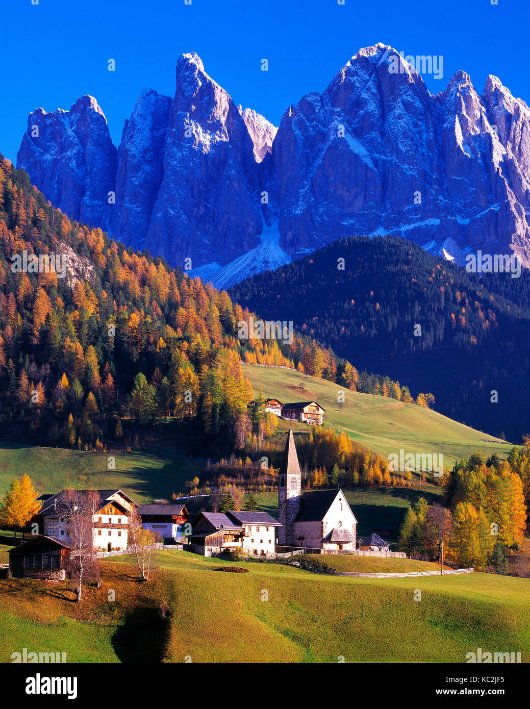 St. Magdalena and the Geisler Gruppe in the Dolomites, Italian Alps, Alto Adige, Trentino, Italy Stock Photo