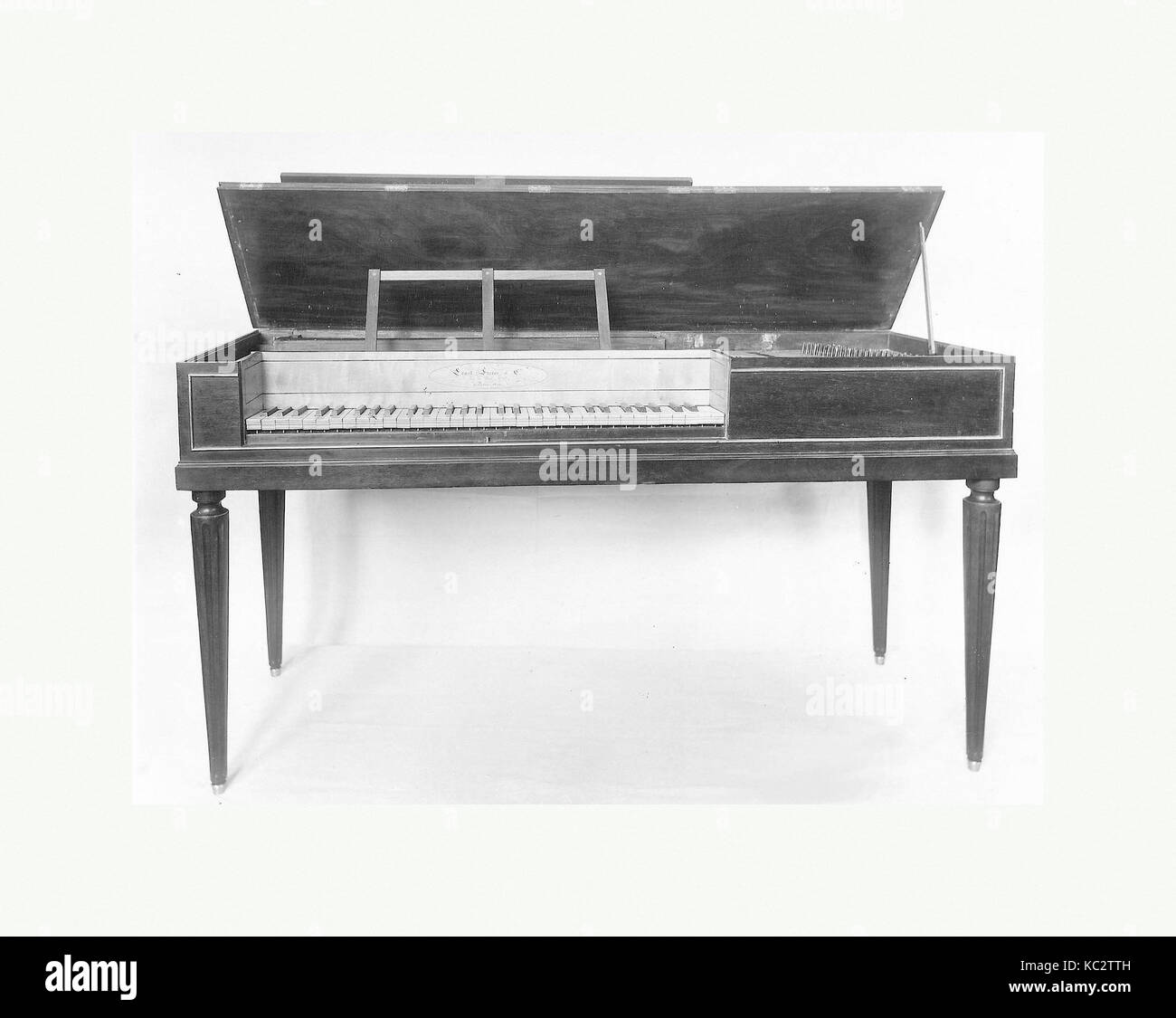 Square Piano, 1800, Paris, France, French, Wood, various materials, Overall: 148.4 x 55.5cm (58 7/16 x 21 7/8in.), Chordophone Stock Photo