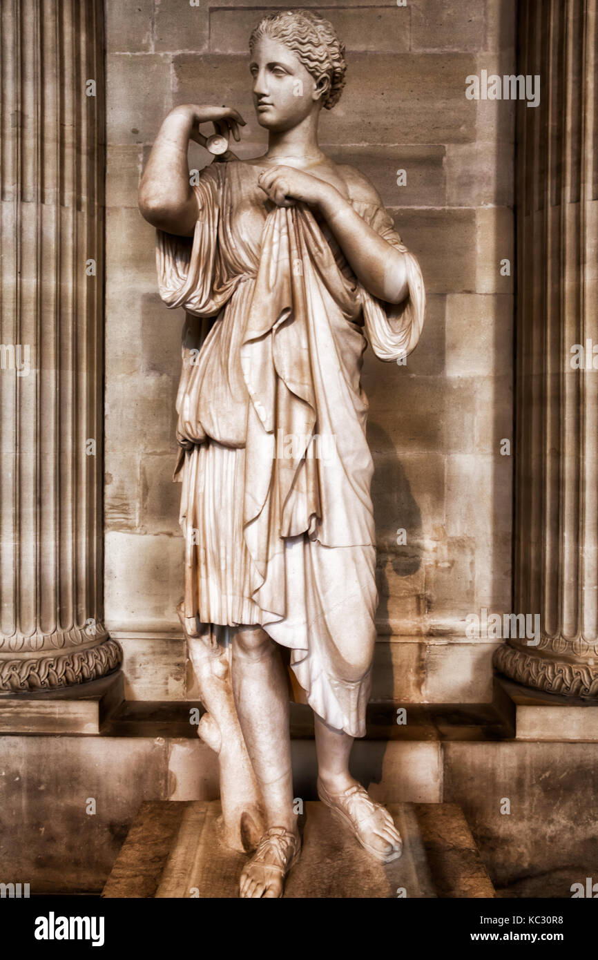 Statue at the Louvre museum, Greek section Stock Photo Alamy