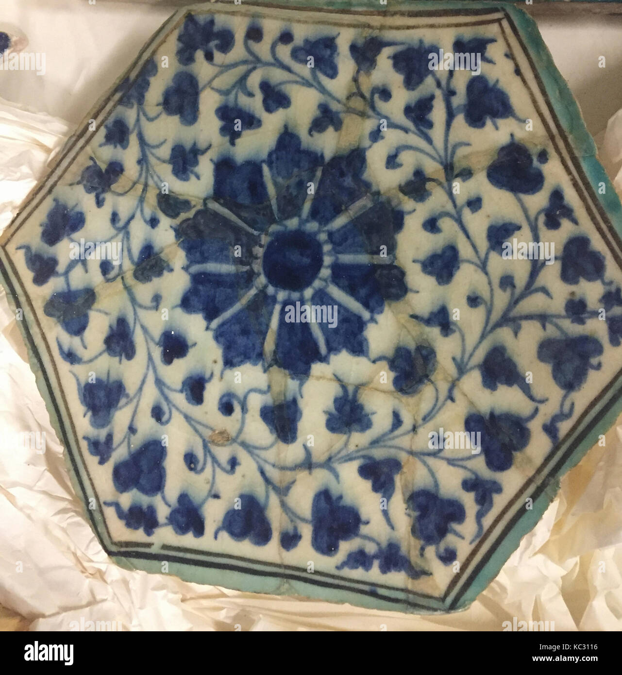 Hexagonal Tile, first half 15th century, Attributed to Egypt