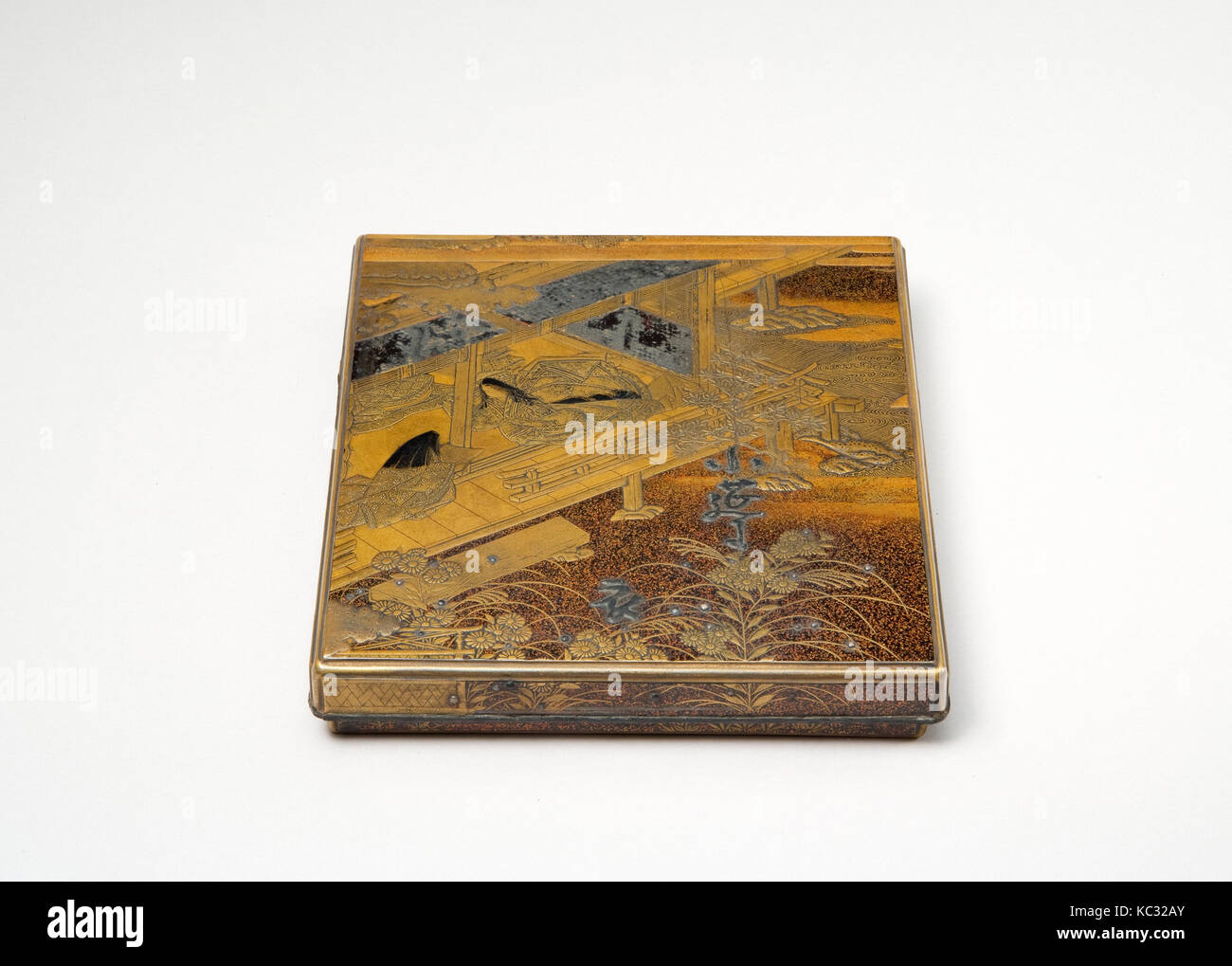 橋姫蒔絵硯箱 Writing Box Suzuribako With The Lady Of The Bridge Design 18th Century Stock Photo Alamy