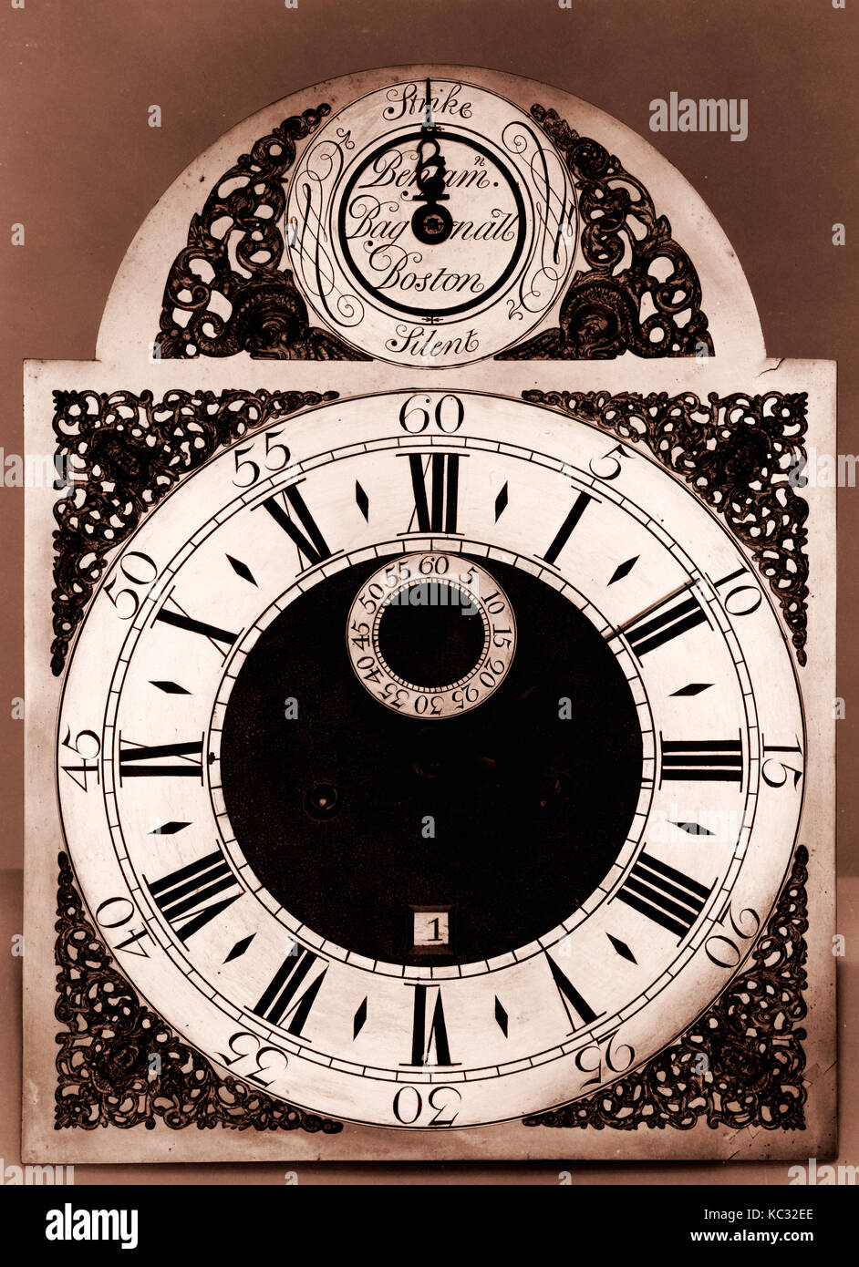 Tall Clock, 1725–40, Made in Boston, Massachusetts, United States, American, Walnut, white pine, 87 x 20 5/8 x 11 3/8 in. (221 Stock Photo