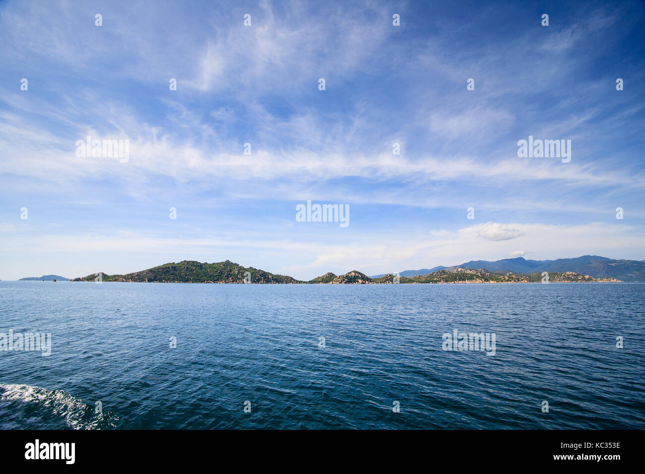 Image Nam Khánh image beautiful image beautiful image beautiful image beautiful image beautiful image beautiful image beautiful image beautiful image beautiful - Beautiful islands at Cam Ranh Bay, Khanh Hoa, Viet Nam. Cam Ranh ...