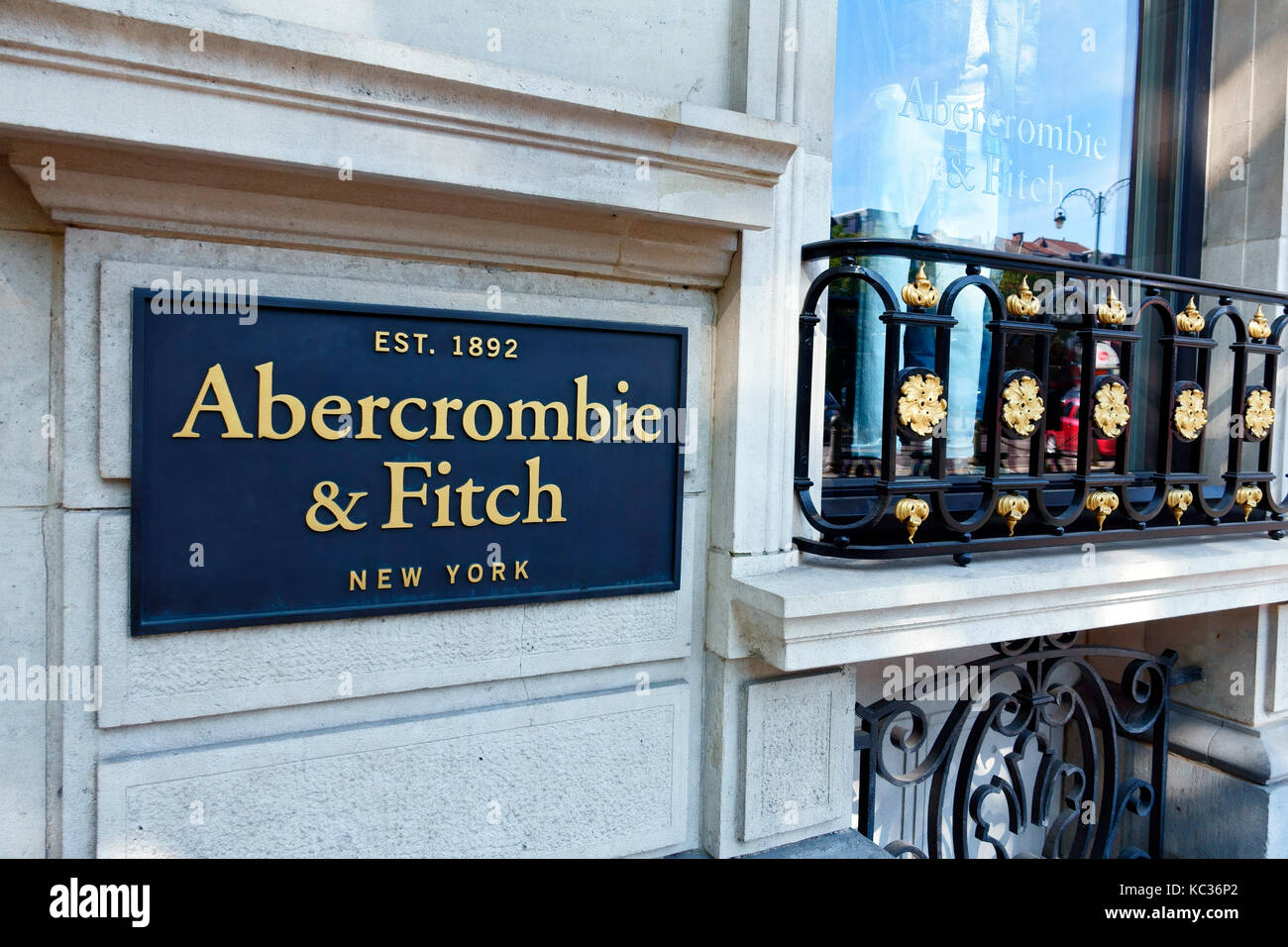 Abercrombie & Fitch shop front in Boulevard de Waterloo 20-21, Brussels,  Belgium Stock Photo - Alamy