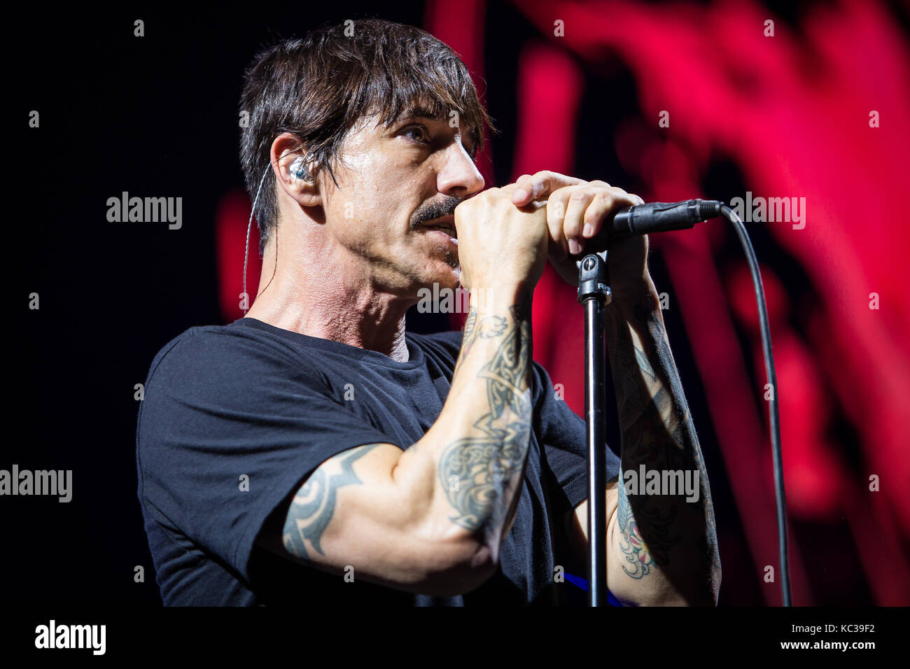 Red hot chili peppers band hires stock photography and images Alamy