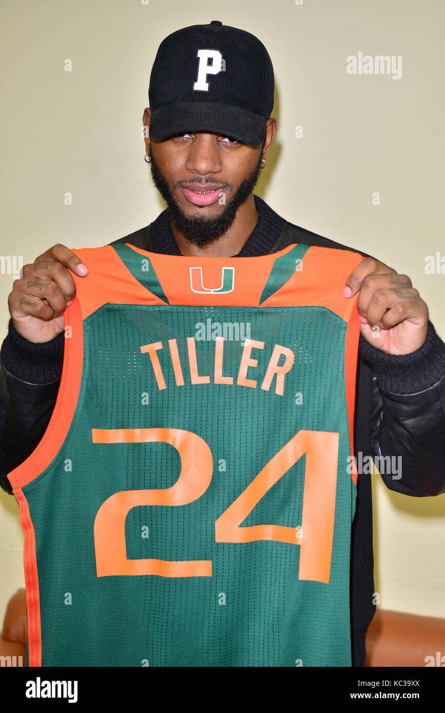 Bryson Tiller poses backstage during his 'Set It Off Tour' at Watsco