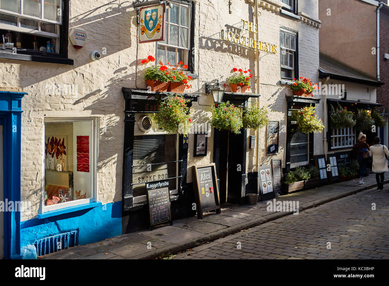 The Loggerhead pub in Shrewsbury with hubby day care sign outside Stock Photo