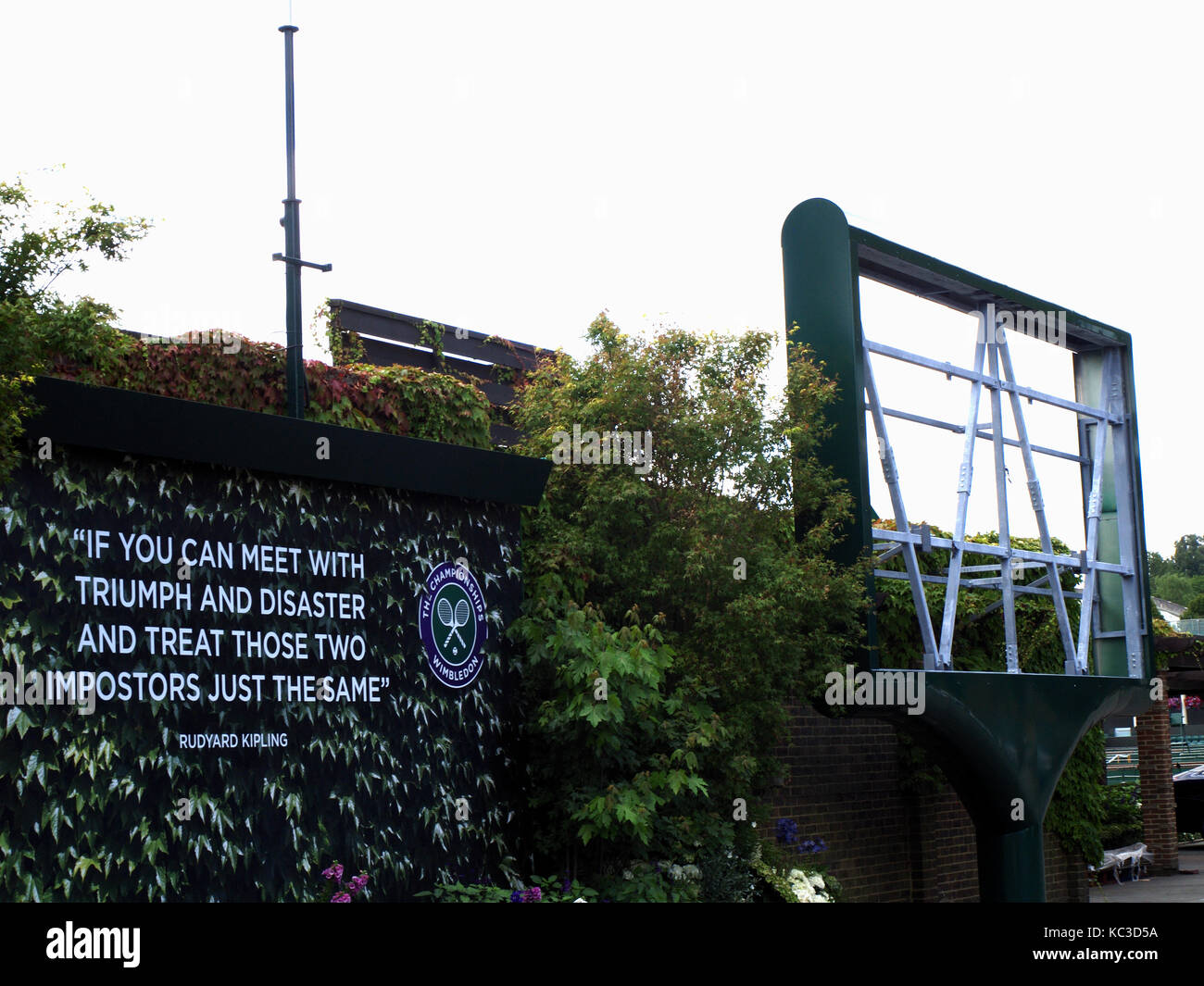 Wall mural at All England Lawn Tennis and Croquet Club, Somerset Road Wimbledon, SW19, London, England Stock Photo