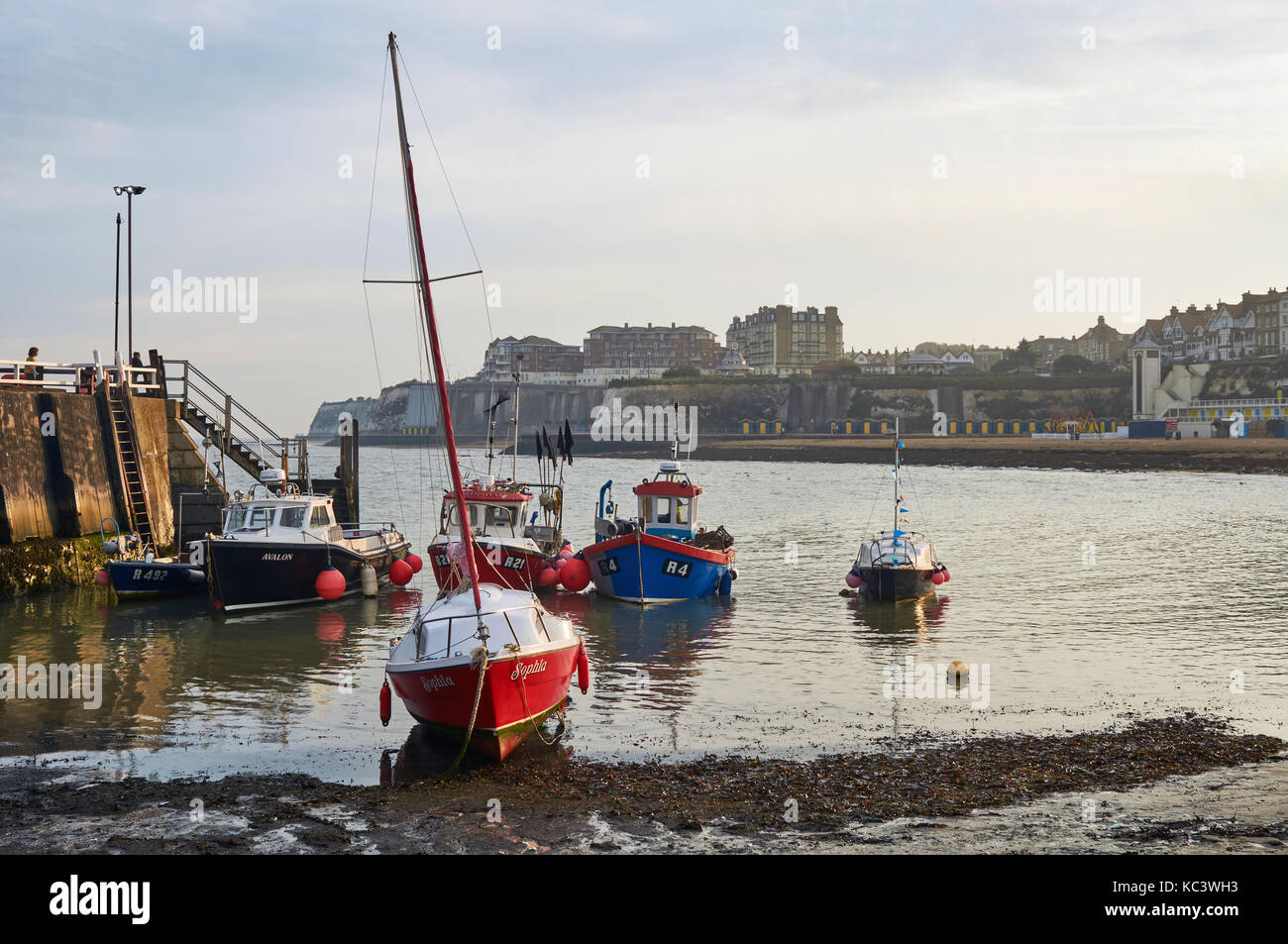 Viking Bay, Broadstairs Harbour, Thanet, East Kent, with boats at low tide Stock Photo